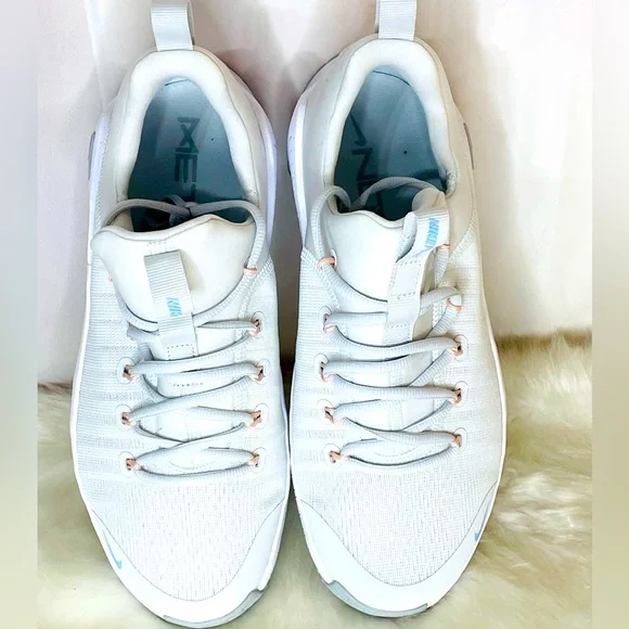 New Nike Free Metcon 6 in Photon Dust and Metallic Silver Women's size 10 - Picture 5 of 9